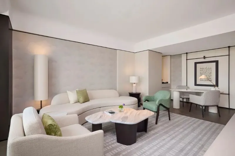 Hilton Shanghai City Center Hotel